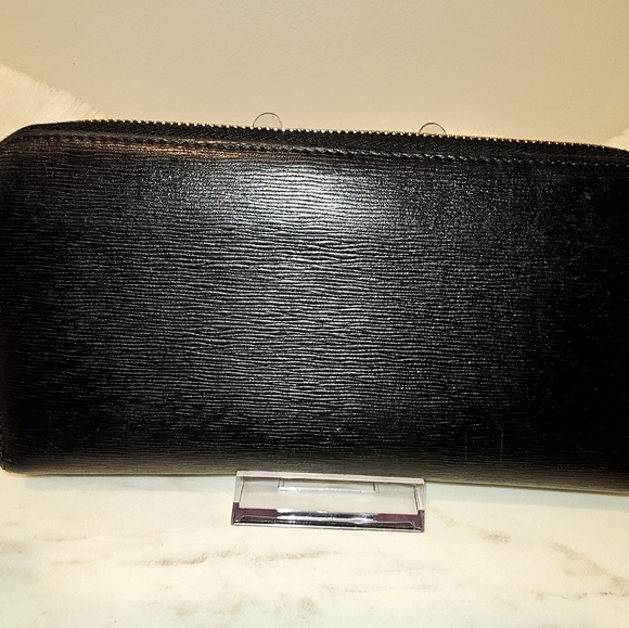 Prada Saffiano Leather Zippy Long Wallet - Picture 2 of 4